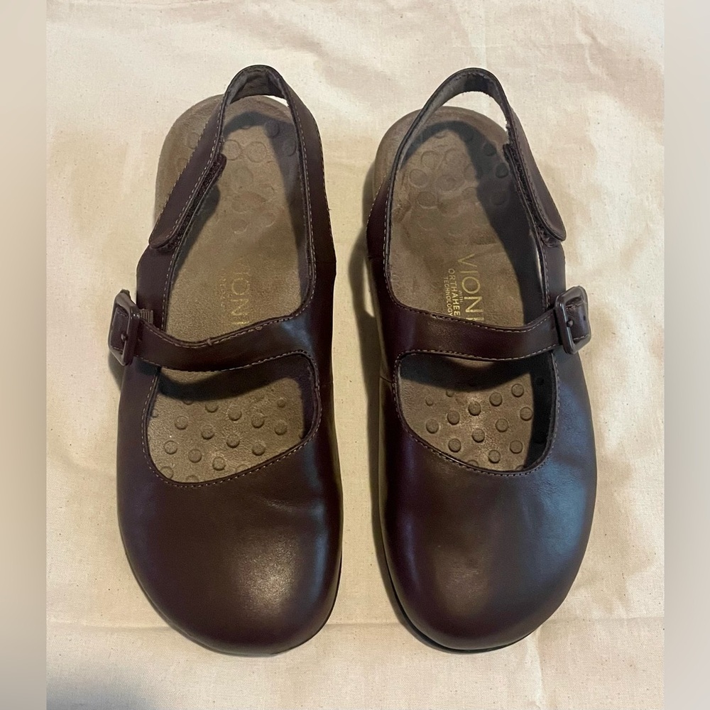 Vionic Abigail Sling Back Mary Janes